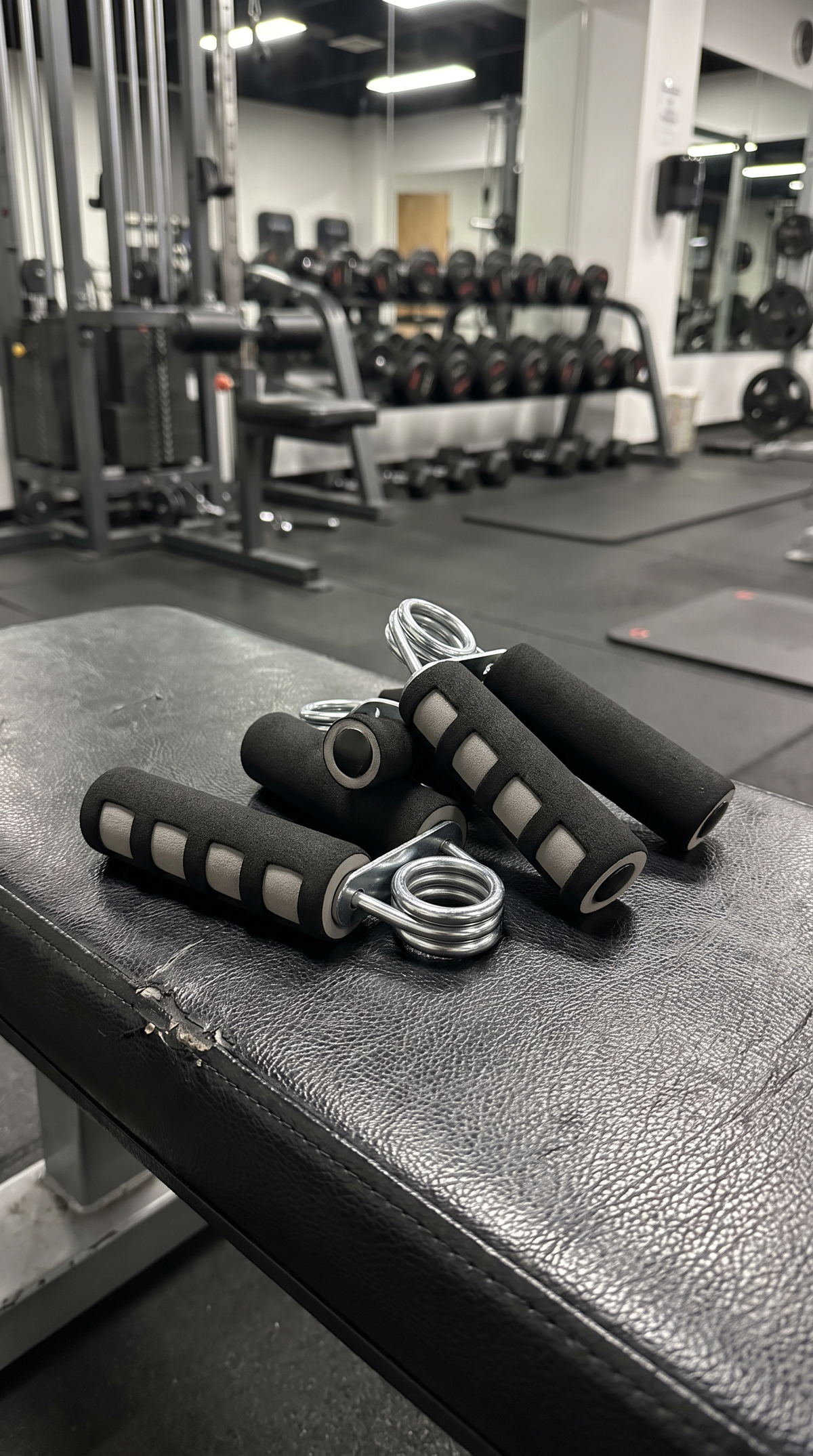 Hand Training Spring Hand Grip Finger Strength Finger Trainer Power Exerciser Sponge Forearm Grip Strengthener Carpal Expander